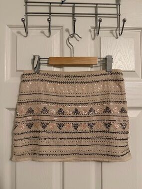 Ibiza Edition🏝️:Beige Sequin Patterned & Beaded Mini Skirt